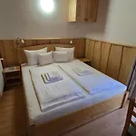 Guest house Tiszafa Vendeghaz Szentgal