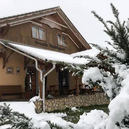 Konukevi Tiszafa Vendeghaz 3*