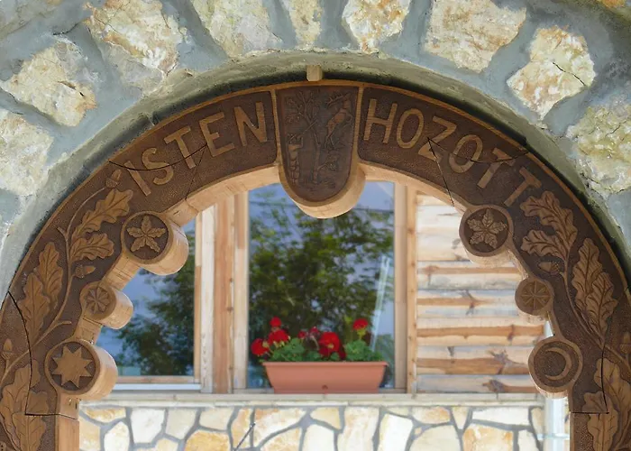 Konukevi Tiszafa Vendeghaz 3*